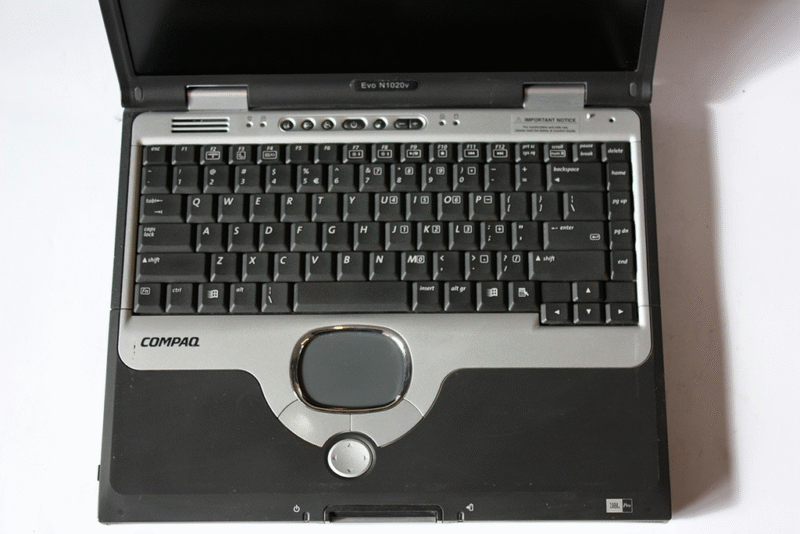HP Compaq Evo n1000v